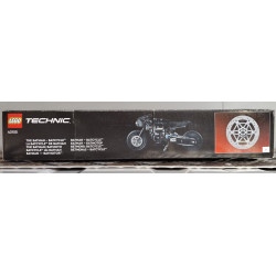 LEGO Technic 42155 - Le Batcycle de Batman (boîte légèrement abîmée)