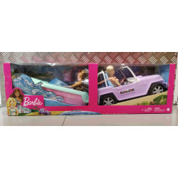 Barbie GDX66 - Pack avec Jeep, Bateau et 2 poupées - Neuf, scellé (boîte légèrement abîmée)